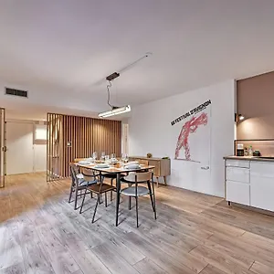  Apartment Aux Marches Du Palais - Ac Clim - Spacieux - Terrasse - Wifi France